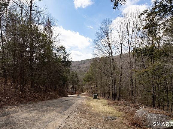 2nd image of 82 Valley Road