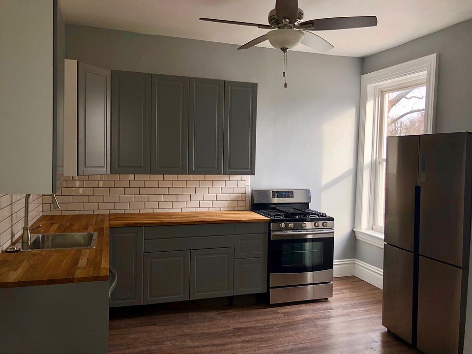 1st image of 4038 Russell Blvd