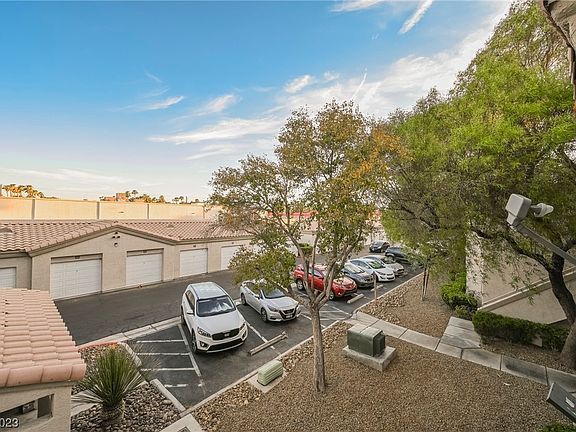 3rd image of 6480 Annie Oakley Dr Unit 421