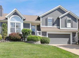 18646 W 161st St, Olathe, KS 66062