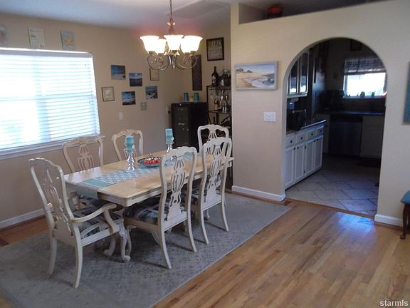 3rd image of 1352 Patricia Dr