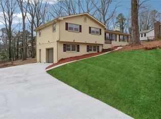 1573 Deerwood Ln, Acworth, GA 30102