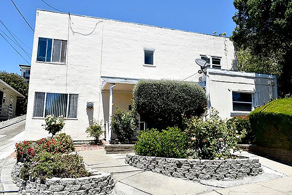 1st image of 140 Farragut Ave