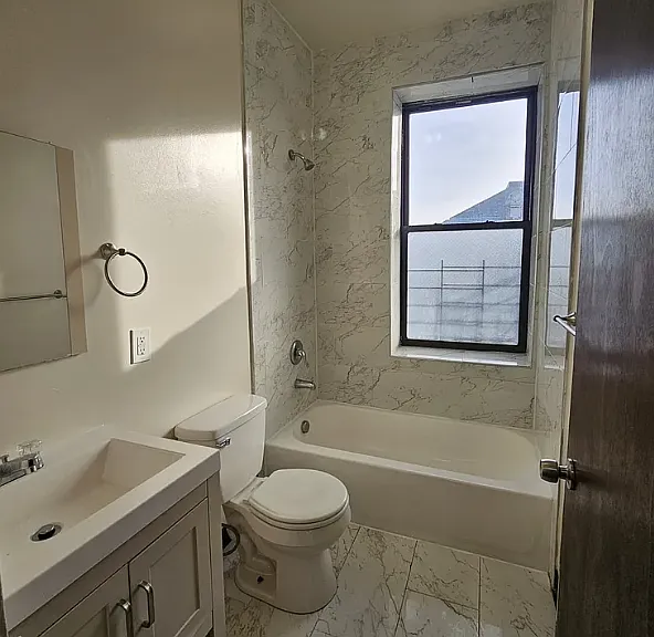 611 Clinton Ave #101 — Photo 9