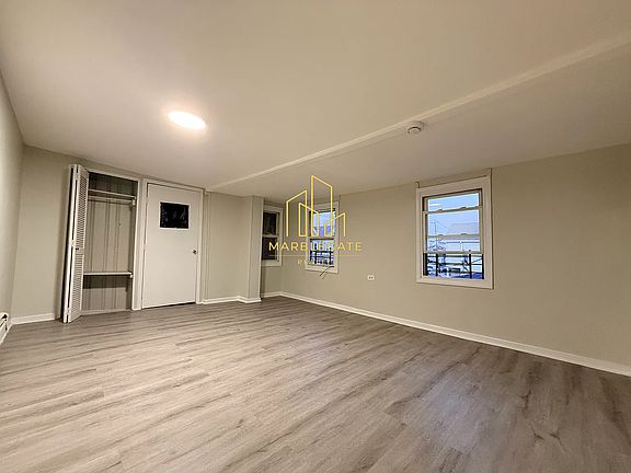 2nd image of 809 Summer Ave #22