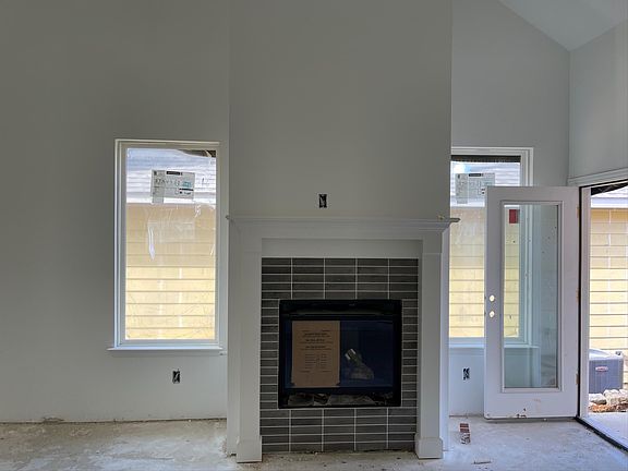 Quick Move In Home by Ashton Woods