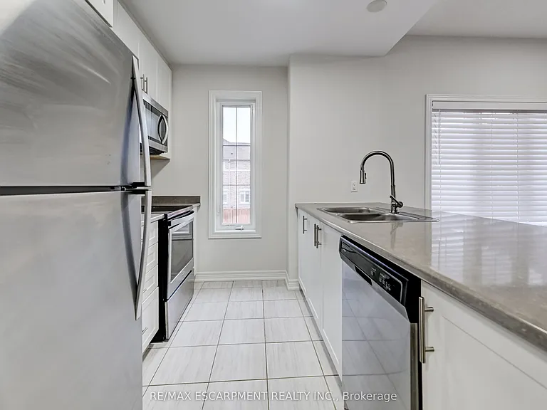 23 Ridgeside Ln — Photo 8