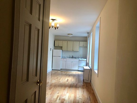 2nd image of 555 W 156th St APT 4F