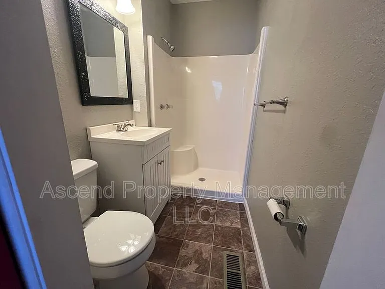 401 Tacoa Ave — Photo 17