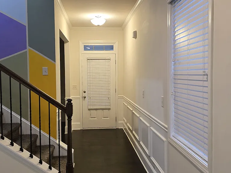 3985 Cordova Ln — Photo 6