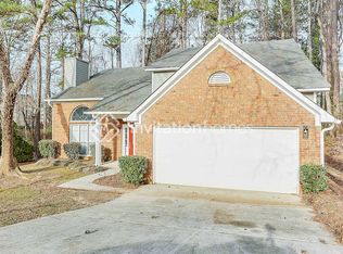 589 N Shore Rd, Lithonia, GA 30058