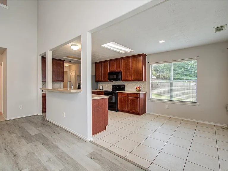 15103 Petal Rose Ct — Photo 9