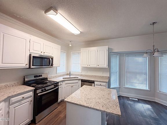 2nd image of 6113 Remington Lake Dr