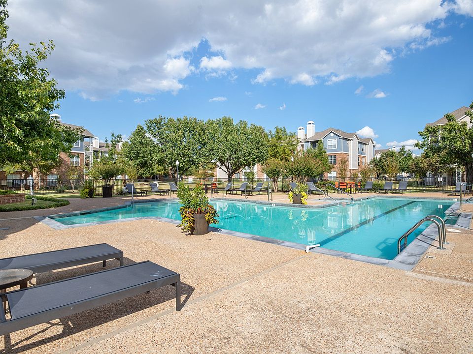 Swimming Pool and Sundeck