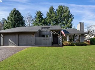 9815 SW Robbins Dr, Beaverton, OR 97008