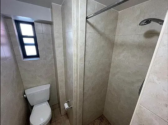 Rented by KNOCKKNOCK LLC | media 5