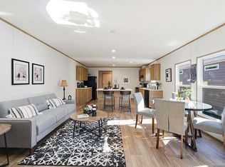 1102 Alco Cir, Fayetteville, NC 28311