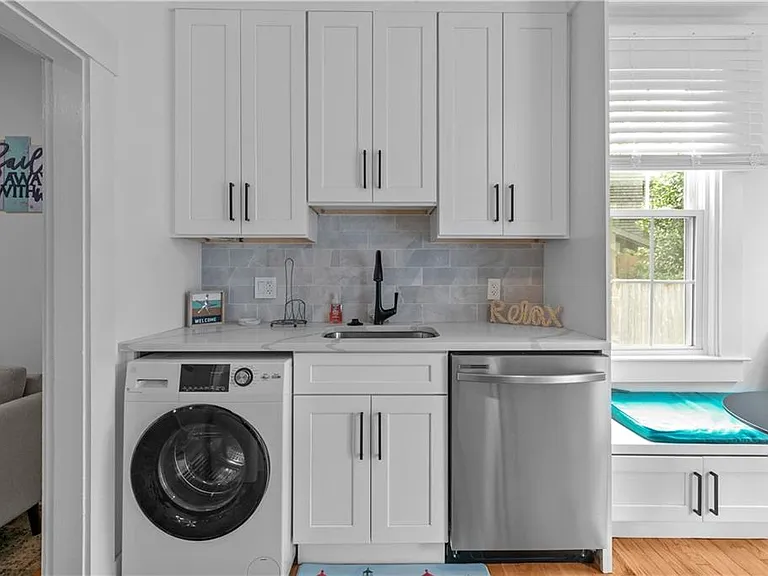 13 Sherman St #1 — Photo 4