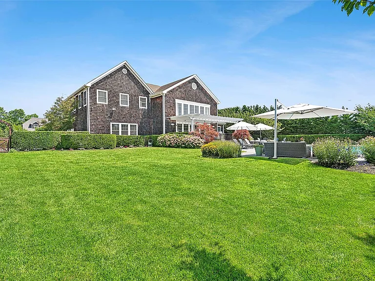 22 Summer Dr — Photo 24