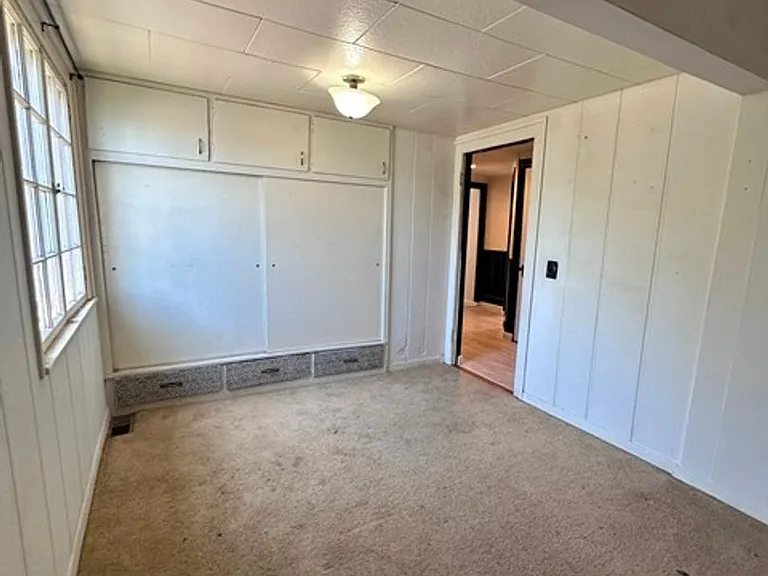 329 S Rogers St — Photo 11