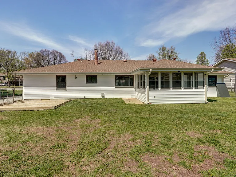 2558 W Village Ln — Photo 5