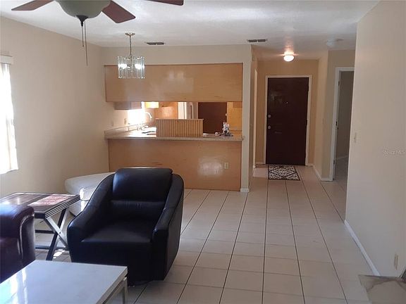 4th image of 1303 Candlewyck Dr #1303