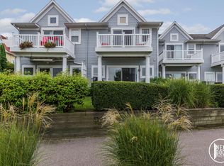 925 W Savidge St, Spring Lake, MI 49456