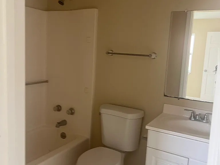 7036 Northgate Dr — Photo 7