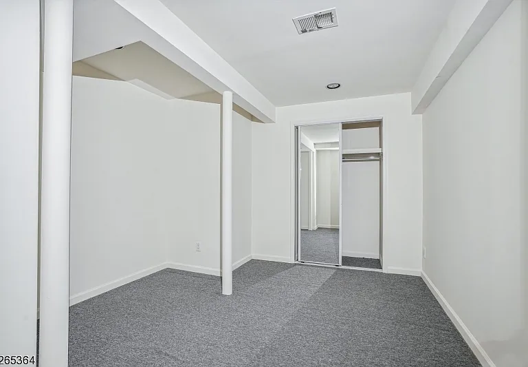 38 Park St #13D — Photo 18