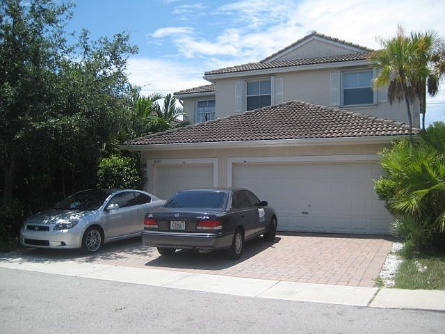 1st image of 3820 SW 53rd Ct