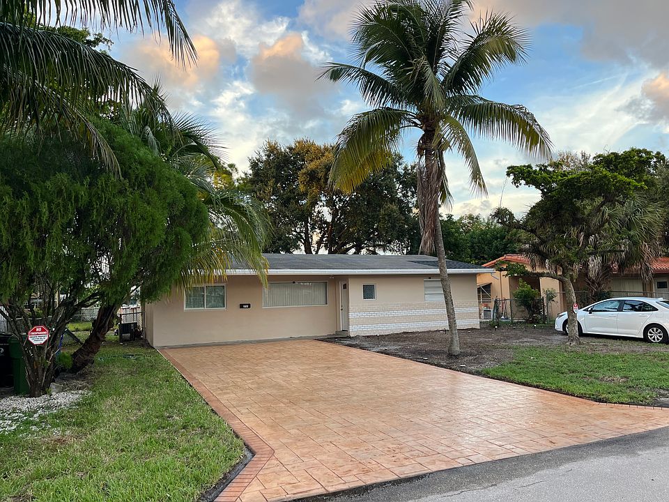 1st image of 2731 SW 10th St