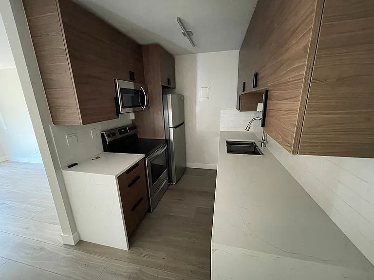 3250 Oneal Cir #G12 — Photo 3