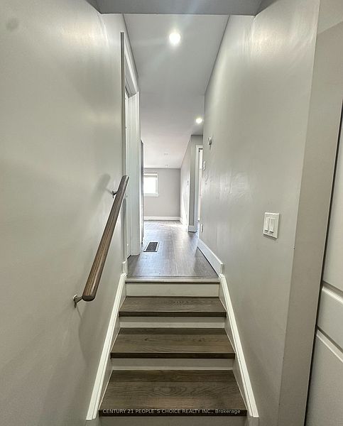 Brampton House for rent - 3 Bedrooms — photo 7