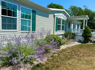 290 Cooper Ln, East Greenwich, RI 02818