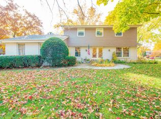 5755 Glen Haven Dr, Greendale, WI 53129