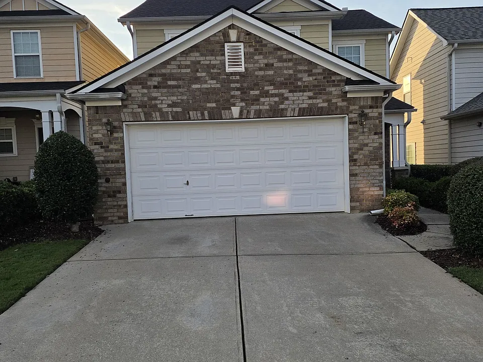 2432 Black Forest Dr