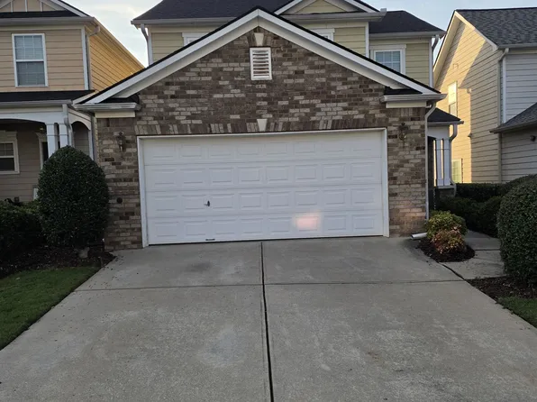 2432 Black Forest Dr, Conyers, GA 30012