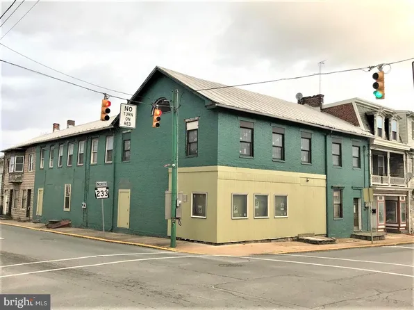 13 E Main St, Newville, PA 17241