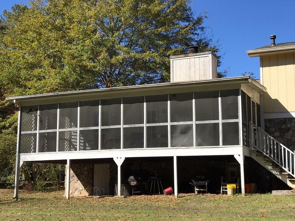 2nd image of 3259 Plantation Rd