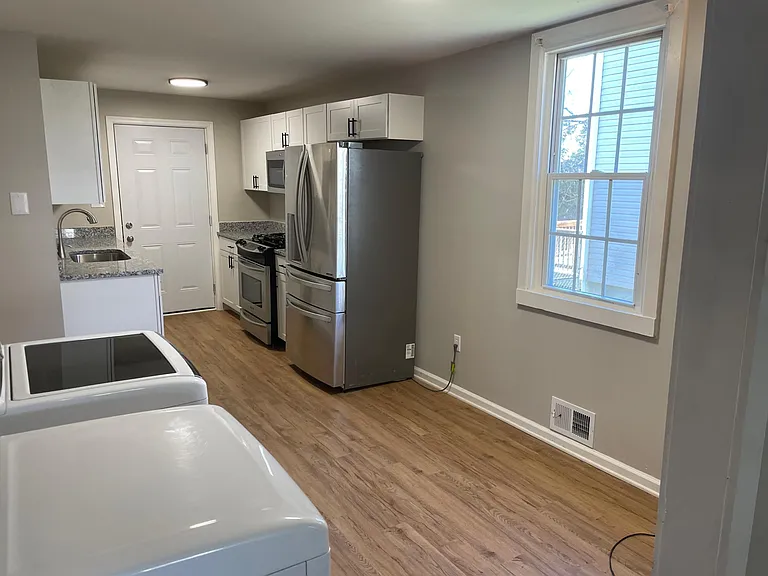 6313 Chandler St — Photo 8