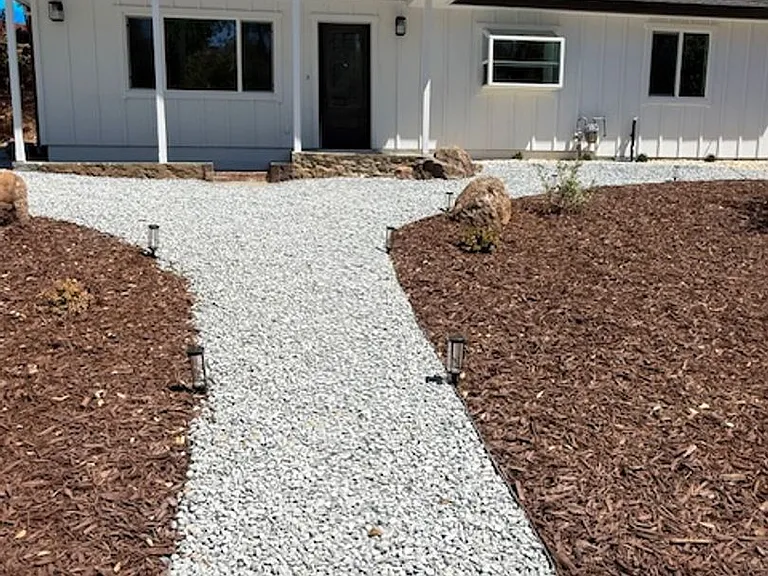 169 Cary Dr — Photo 1