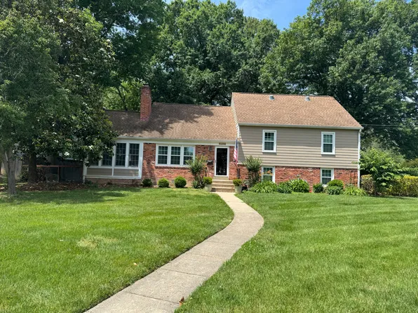 8406 Conover Pl, Alexandria, VA 22308
