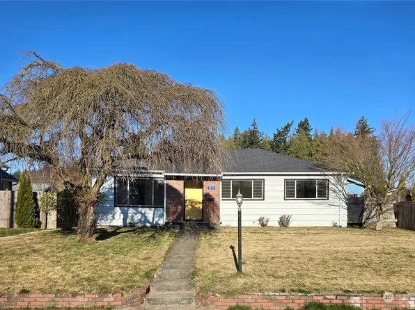 1039 E Rio Vista Avenue, Burlington, WA 98233