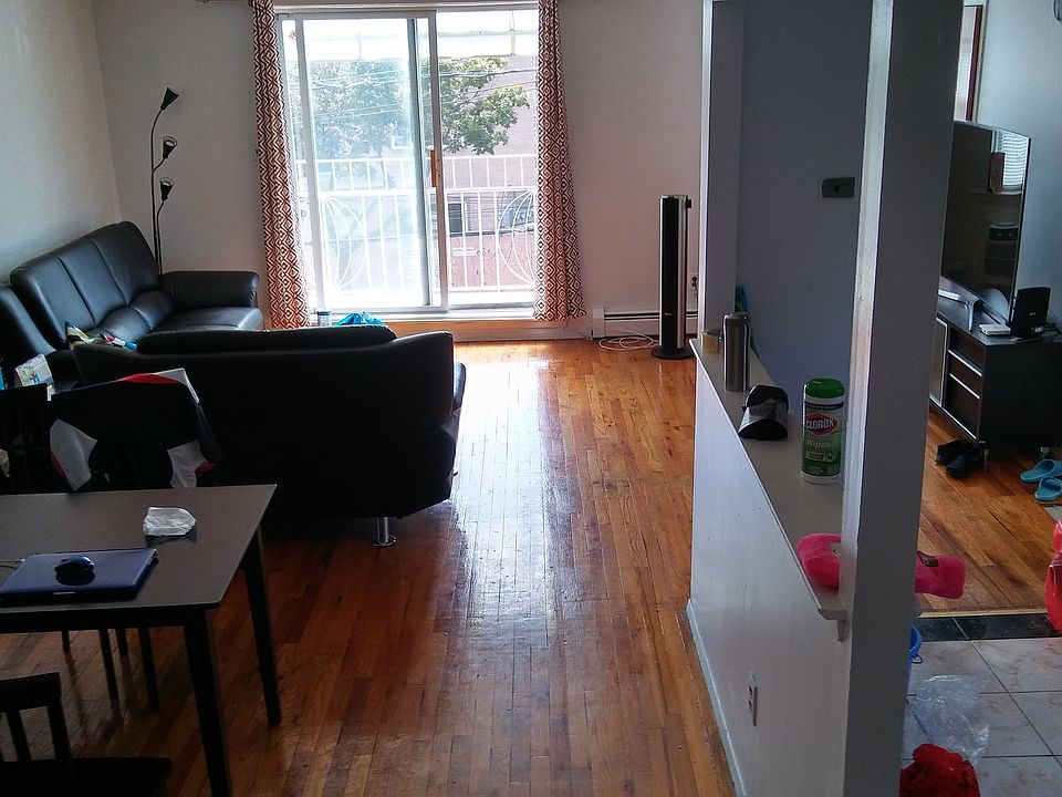 1st image of 226 Bay 35 St #3A