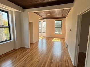 1002 W 18th St APT 3, Chicago, IL 60608