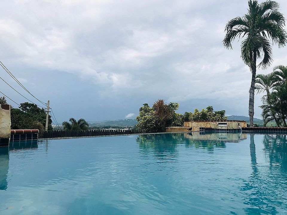 Infinity pool enjoy the view