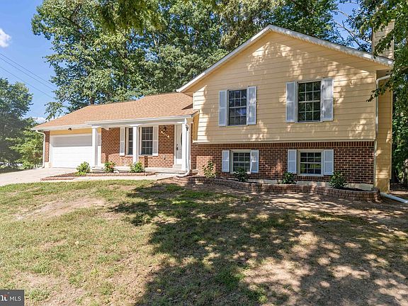 2nd image of 9900 Quiet Glen Ct