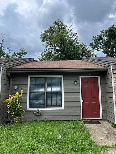 218 White Dr #D Photo 1