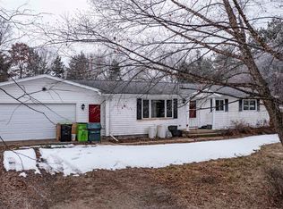 N1719 Frontage Rd, Weyauwega, WI 54983