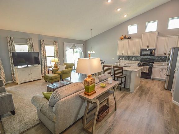 4th image of 6542 Wisteria Ln